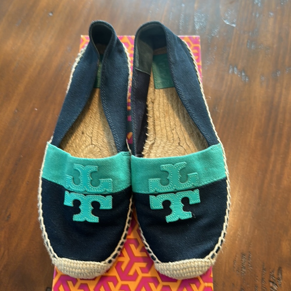 Tory Burch Weston Flat Espadrille. Navy blue/Turquoise. Size 8.